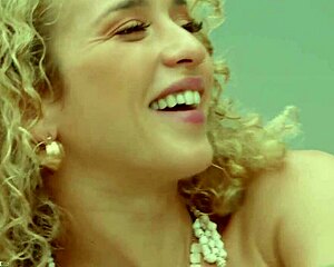 exotic babe geishakyd in glamour doggystyle scene