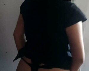 Does Putiesposa Cheat At The Party?