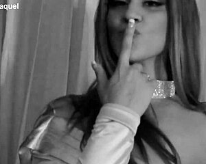 big booty latina miss raquel dances for the camera