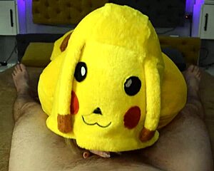 Blonde deepthroats cum in homemade POV