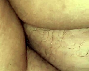 Milf gordita mojada, what a sight!