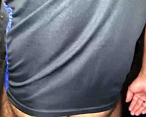 Sacanagem boa no glory hole, Brasil! Quer ver tudo completo no red?