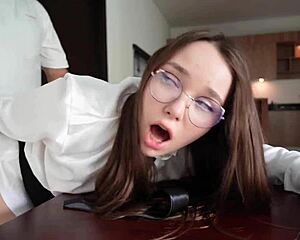 The psychologist suggested an unconventional method of treatment