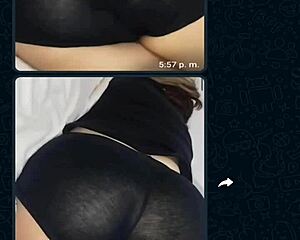 mi amiga en mini short se pone caliente el chat de whatsapp