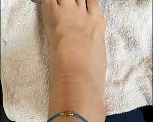 A Young Latina Talks To Her Followers Online And Shows Off Her Petite Bare Feet