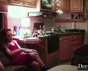 Deeper Holly And Evelyn Fuck Intensely