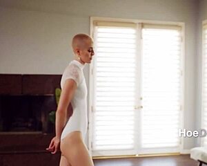 Office affair turned from paperwork to cockwork, so hot! 🔥