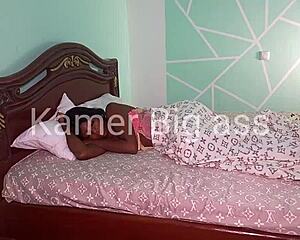 Le petit coup matinal, uh, I mean, quick morning fun!