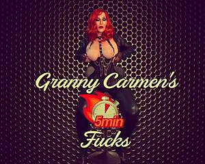 La grand-mère Vampyra a un orgasme sauvage !