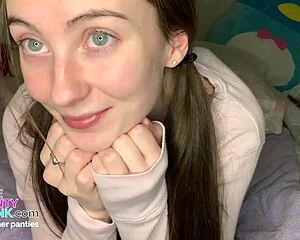 Sunt Obsedată Să Îmi Bag Dildo În Pizda Strâmtă 18 Ani Cu Cozi. Picură Cremă De Fiecare Dată!