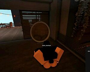 smashing a random hoe i found on an rng game