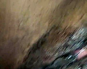 i'm masturbating right now, feeling so good.