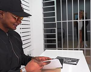 I swallowed the officer's big cock at work while moaning.