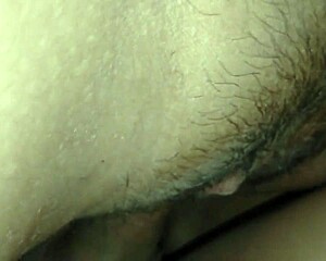 เอาควยให้เธอดูดและเลียหีก่อนยัดเข้าไปในหีของเธอ