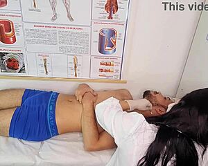 Enfermeira Faz Paciente Ter Ere��o Muito Dura
