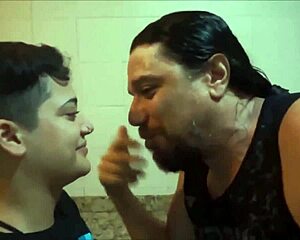 Rafinha Bastos Caue Moura E Pc Siqueira Avaliando Os Videos Pornos Do Bluezao No Xvideos