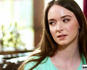 stepdaughter shows lesbian sex to stepmom