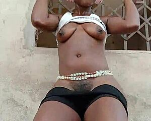 can u believe crazybitch received tortoise as gift from her favourite fan with anal gaping masturbation