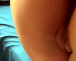 Amateur Couple Reaches Orgasm With Stranger In Room