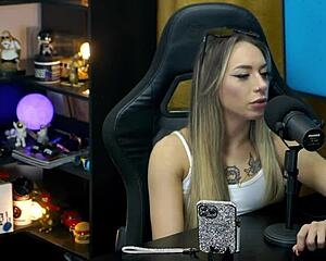 Bianca Demarchi shows her body silhouette, bites Ruan's ear and neck - podcast popum no barraco