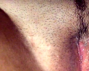 hey, 18 year old fingers and fucks herself wet 😏