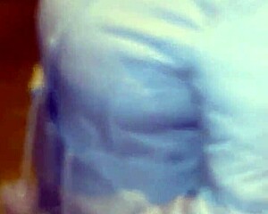 Flashing my bbw milf body on the street for taboo fun.