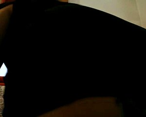 i want that italian girl to fart on my face and smell it all