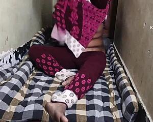 Sexy Indian Wife Enjoys Desi Sex in HD