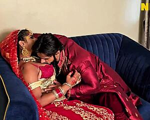 Wild Dulhan Bride's First Sensual Sex Experience