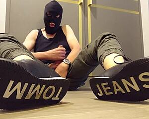 Wank in sneakers!