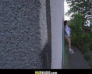 AÇIK HAVA MASTÜRBATÖR BÜYÜK YARAKLA YAKALANDI