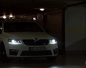 He facializes the blonde after stretching her pussy.