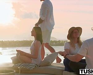 Tushy anal-loving yoga babe wants her tight ass filled up!