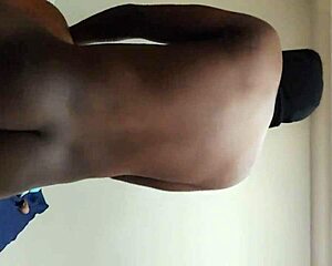 Student gives blowjob in Johannesburg with pussy and cock action