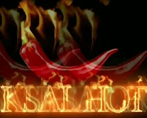 ダニー・ホットの痴女が2人の黒人ファン呼んでマンコ激しくファック