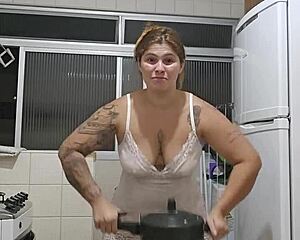 Me comeria com essa camisola