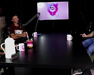 gosta de sentir dor no pau zofilia tem que ser crime gosta de inversao e sobre a exposicao - arthur aily sheer red