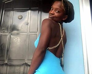 Crazy bitch twerking wildly on the balcony