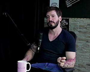 gosta de sentir dor no pau zofilia tem que ser crime gosta de inversao e sobre a exposicao - arthur aily sheer red