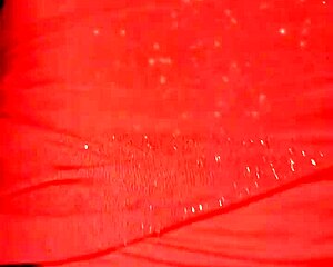 dandole rico a mi esposa con su tanguita a un lado despues de una fiesta