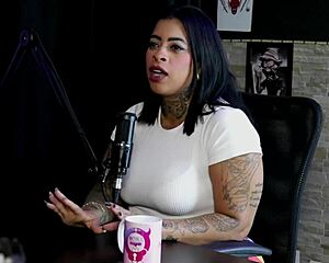 O Cliente Pediu Pro Cachorro Ficar A Lambendo Gosta De Homem Com Pau Grande Bateu Em Uma Menina E O Que Sofreu Na Boate - Marcelly Mello Sheer Red