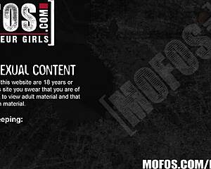 Mofos - All-Natural Performer Masturbates