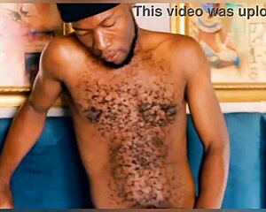 chubbyqueen gets banged in homemade threesome mfm