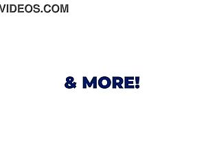 Two teen 18+ students intensely give a posh wank at party