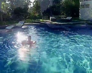 Super Cute Lesbians - Petite 18+ Lesboporn