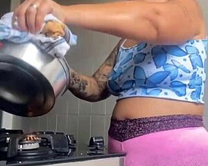 estou louca pra mostrar minha buceta até ela inchar! 😈