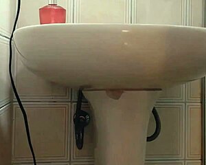 Bedroom Sex With Big Ass Ebony Amateur