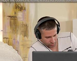 Ddfnetwork - Vicktoria Redd offers 3some double penetration to shy guy