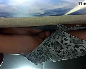 I love how she uses her mouf, that fuckable country girl with beautifull tits.