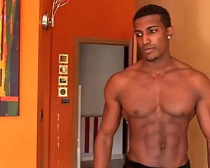 Amanda Profite Dune Belle Grosse Bite